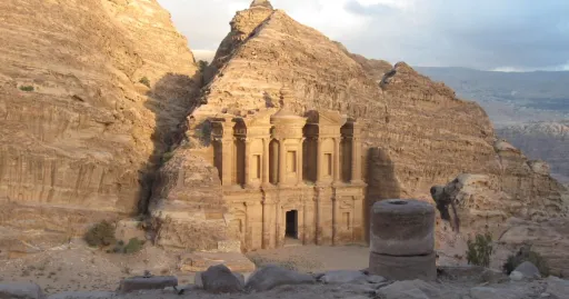 Image for article Last Chance Tourism: These 8 Tourist Places May Disappear in the Future