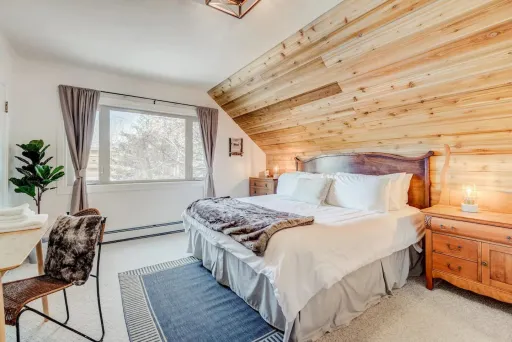 Image for article 8 Best Airbnbs in Banff, Canada to Book in 2024