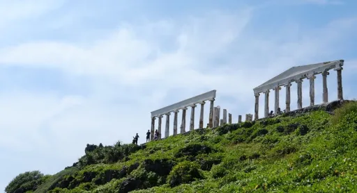 Image for article These 5 Spots in the Philippines Satisfied My European Wanderlust