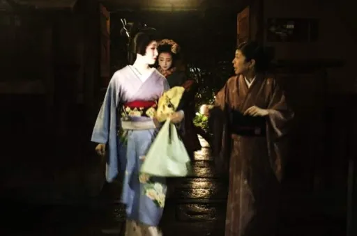 Image for article Geisha Hunting in Kyoto: How to Spot a Real One