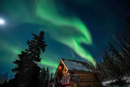 Image for article Family-Friendly Airbnbs in Fairbanks, Alaska – Curated 2024