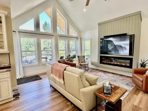 Image for article 10 Best Family-Friendly Airbnbs in Tacoma, Washington – 2024