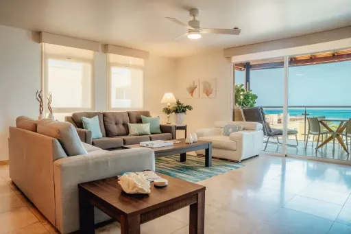 Image for article 8 Family Friendly Airbnbs in Aruba to Book in 2024