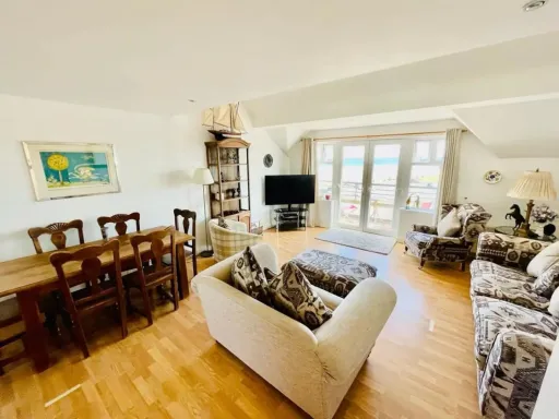 Image for article 8 Family Friendly Airbnbs in Portrush, Northern Ireland – Curated 2024