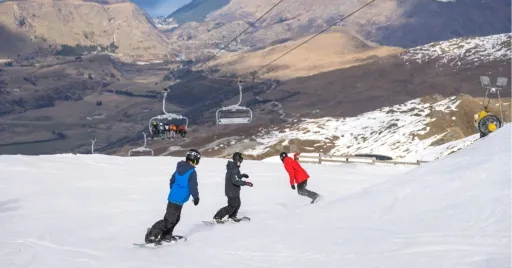 Image for article New Zealand Winter Travel Guide: What to See and Things to Do