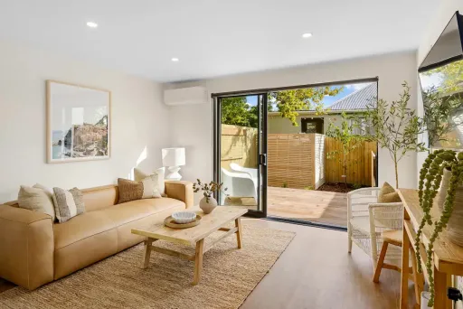 Image for article Family Friendly Airbnbs in Christchurch, New Zealand to book in 2024