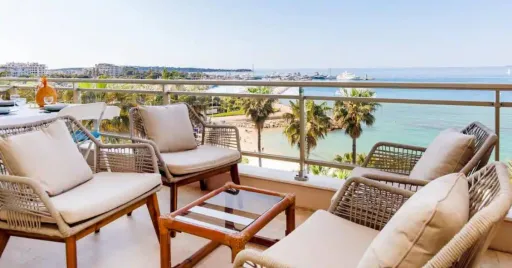 Image for article Cannes Airbnb Stays: 10 Best Rentals for Your French Getaway