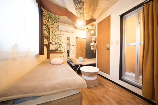 Image for article 18 Airbnbs in Osaka That Are Even Better Than Hotels