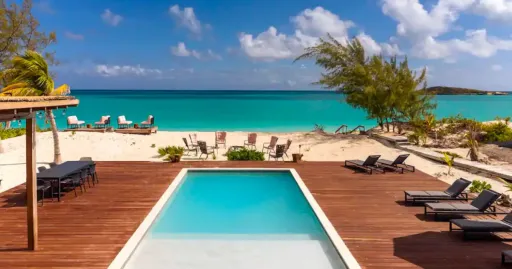Image for article 12 Airbnbs in the Bahamas for Your Caribbean Getaway