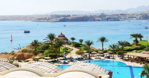 Image for article 7 Reasons Why Luxury Accommodations Are Worth Splurging On