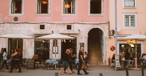 Image for article 12 Common Mistakes That Travellers Make When Going to Europe