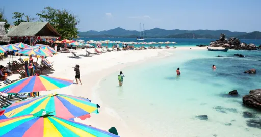 Image for article 12 Best Graduation Trip Destinations Around the World