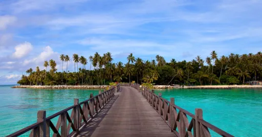 Image for article 12 Secret Beaches in Southeast Asia You Probably Didn’t Know About