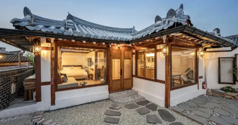 Hanok Panel Ls Where to Stay in South Korea: 20 Best Hanoks in Seoul & Beyond
