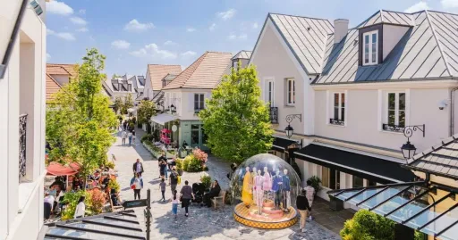 Image for article A Luxury Shopper’s Paradise: Top 5 Reasons to Visit La Vallée Village in Paris