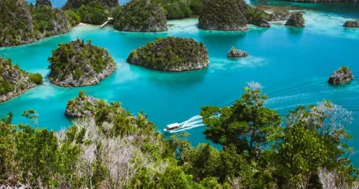 Image for article 52 Basic Indonesian Phrases That Every Traveller Needs to Know