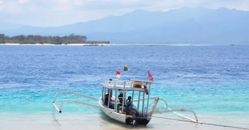 Image for article 11 Stunning Islands in Indonesia Near Singapore That Are Perfect for a Short Holiday