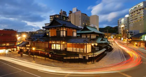 Image for article 12 Hot Spring Towns in Japan to Relax & Unwind on Vacation