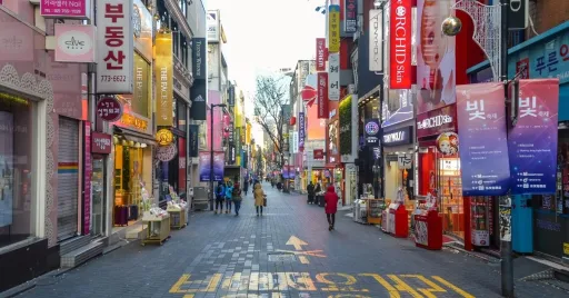 Image for article 10 Tips for Shopping in Seoul, According to Frequent Travellers