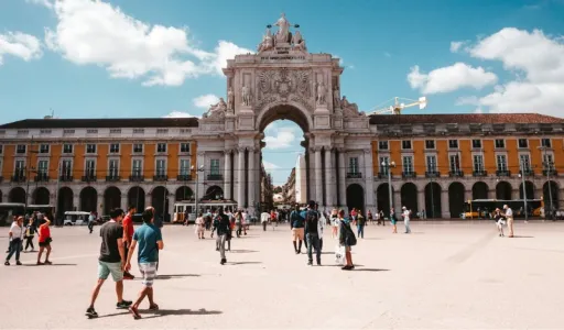 Image for article In Portugal, Employers Can Be Fined for Contacting Employees After Work Hours