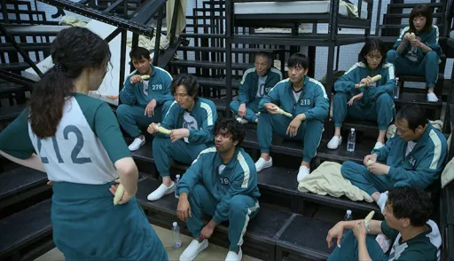 Image for article 6 Must-Know Survival Tips We Learned From ‘Squid Game’ — One for Every Challenge