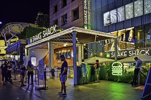 Image for article The Ultimate Guide to Shake Shack Singapore & All Its Insta Worthy Outlets