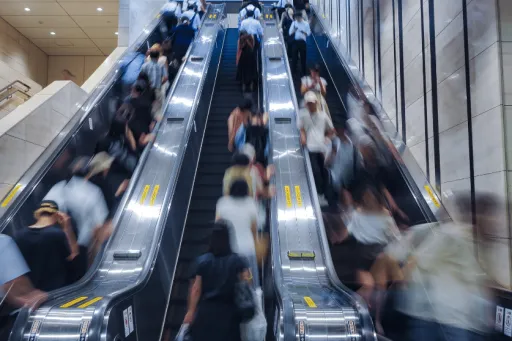 Image for article In This Japanese Prefecture, It’s Illegal to Walk Up and Down Escalators