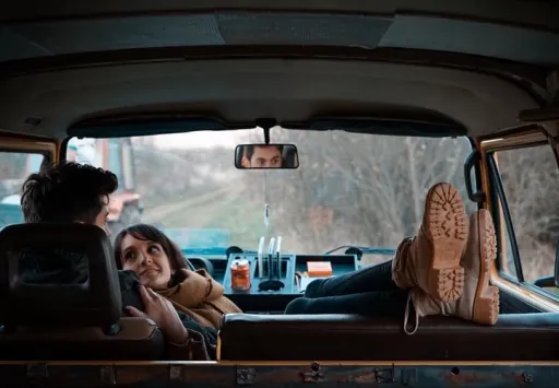 Image for article 8 Types of Couples That You Do NOT Want to Travel With