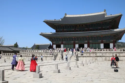 Image for article 4 Days Korea Itinerary: Top Things to Do, Best Places to Stay & More!