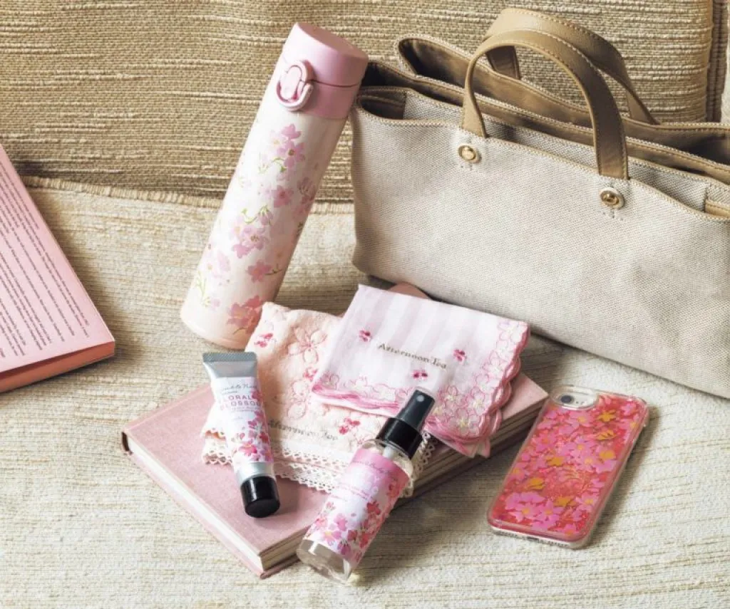 Sakura-themed Items for Sakura Lovers All Over the World