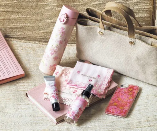 Image for article Celebrate Hanami with These Sakura-themed Items