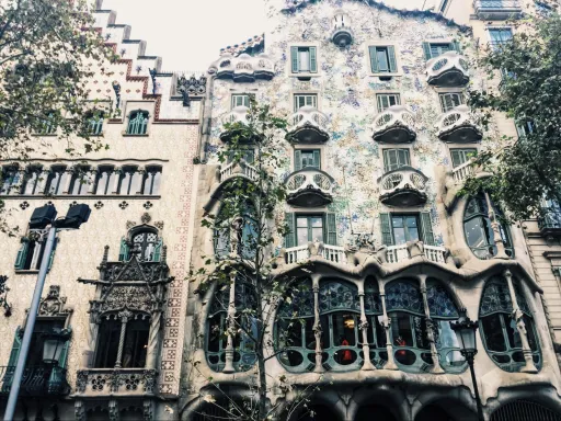 Image for article Top 10 Things to Do in Barcelona on Your First Visit