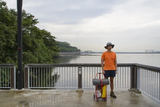 Image for article I Tried to Walk Across Singapore With a Shopping Trolley and Failed