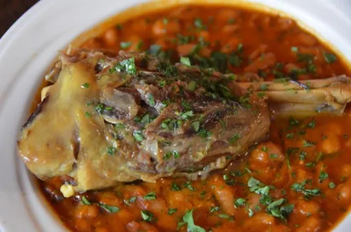 Image for article Top 8 Halal Restaurants in Honolulu for Muslim Travellers