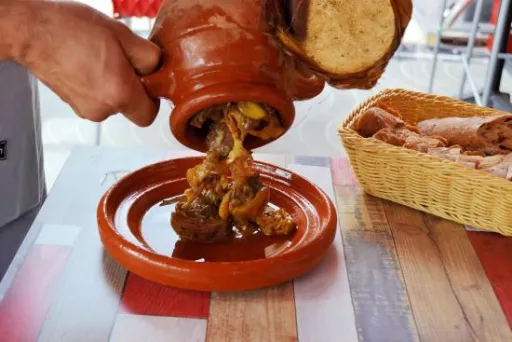 Image for article 15 Scrumptious Moroccan Dishes You Need to Try