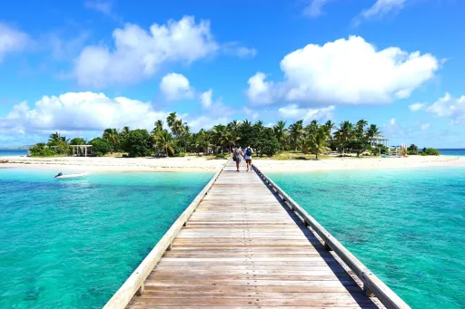 Image for article This Gorgeous Beach Club in Fiji Occupies an Entire Island of Its Own