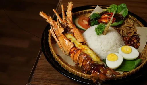 Image for article 5 Eateries in Malaysia that Put a Unique Spin on Nasi Lemak