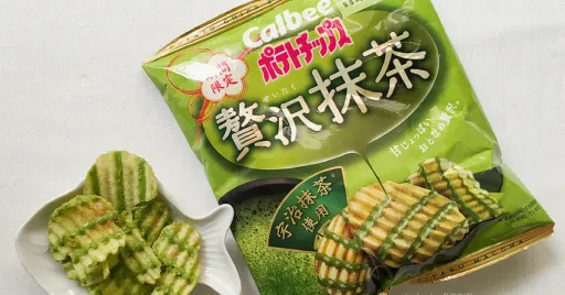 Image for article 10 Matcha and Green Tea Snacks and Treats To Try in Japan
