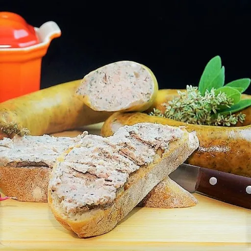 Image for article Blend in like a Local: These 10 Weird German Food & Drinks You Must Try