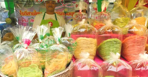 Image for article 12 Delicious Thai Desserts You Must Try