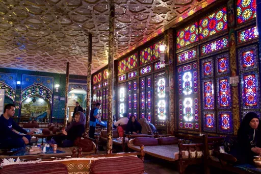 Image for article 18 Must-Visit Restaurants & Cafes in Isfahan