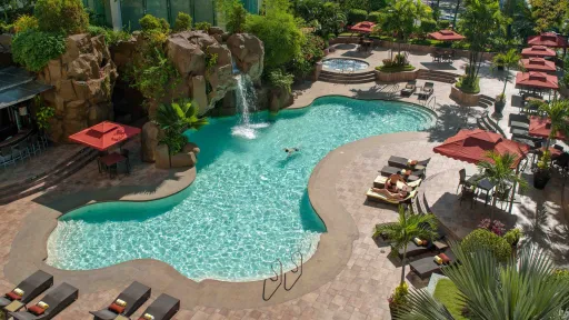 Image for article 7 Hotels in Manila to Keep Your Love Alive This Valentine’s Day