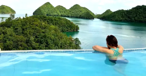 Image for article These 12 Resorts in the Philippines Have the Most Stunning Infinity Pools