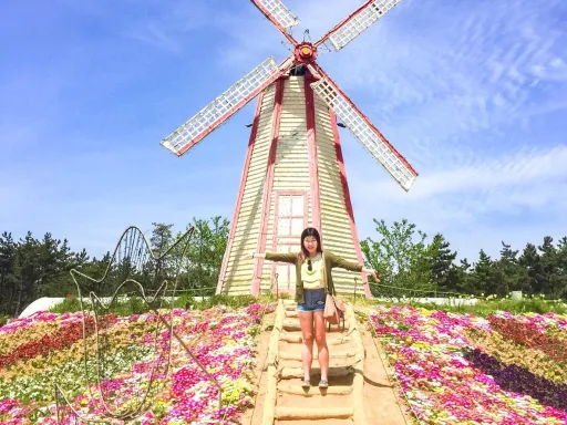 Image for article Here’s Why You Need to Experience Korea’s Taean Tulip Festival Next Spring