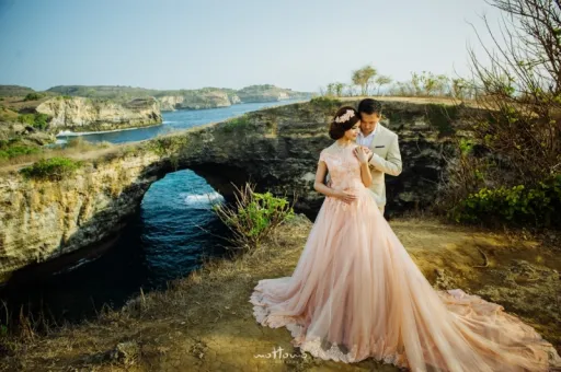 Image for article 7 Pre-Wedding Photoshoot Locations in Nusa Islands, Just 30 Mins from Bali