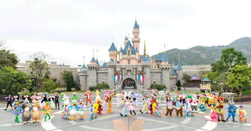 Image for article 내부자가 알려주는 홍콩 디즈니랜드 제대로 공략하는 8가지 팁