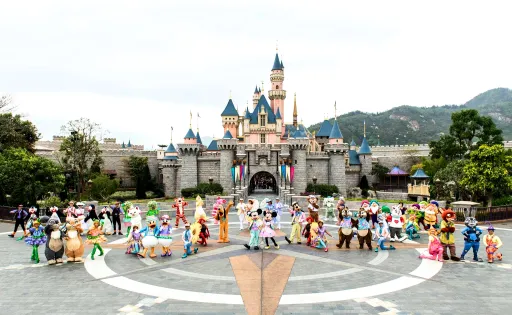 Image for article 8 Secret Tips for Your Hong Kong Disneyland Visit