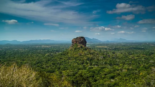 Image for article Sri Lanka on a Budget: My 10-Day Itinerary & Cost Breakdown