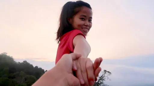 Image for article 10 Reasons that Prove Why You Should Date a Girl Who Loves the Outdoors