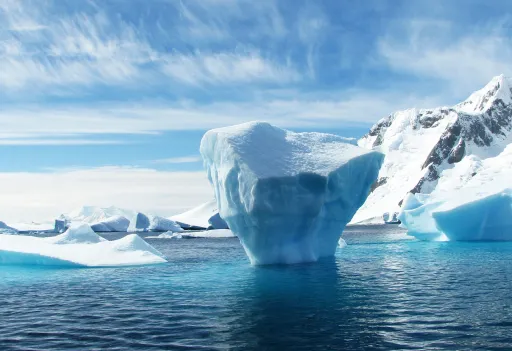 Image for article A Guide to Antarctica: How to Plan Your Trip to The South Pole!